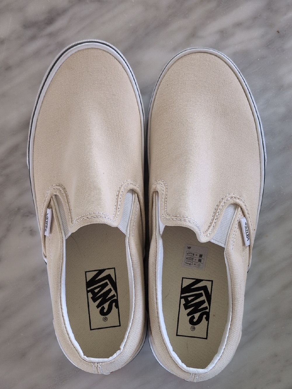 Vans Slip-On Sneakers in Off White Size 8.5